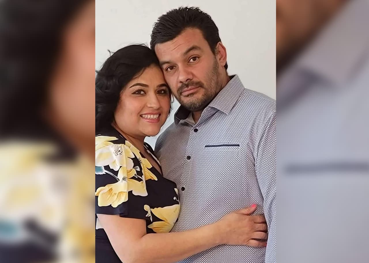 Jose Manuel, el agresor, y su esposa Viviana se conocieron a los 12 años, se casaron a los 21. Y a los 42 aún se mantenían juntos,
<b><a href="https://www.facebook.com/pinktoes13/posts/5228774470531158" target="_blank">dice una publicación de Facebook de abril de este año. </a></b>