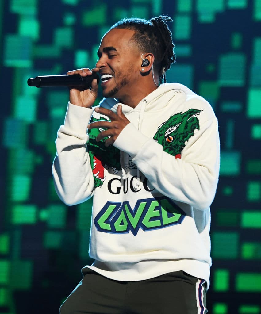 En total, el boricua tiene siete temas ya que superaron los 1,000 millones de views en la plataforma digital.