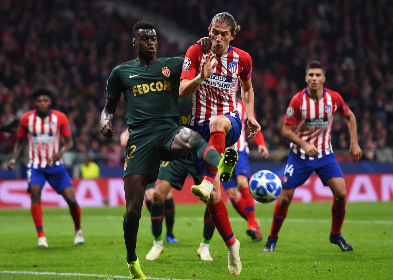 Benoit Badiashile con Mónaco en la Liga de Francia (2018)