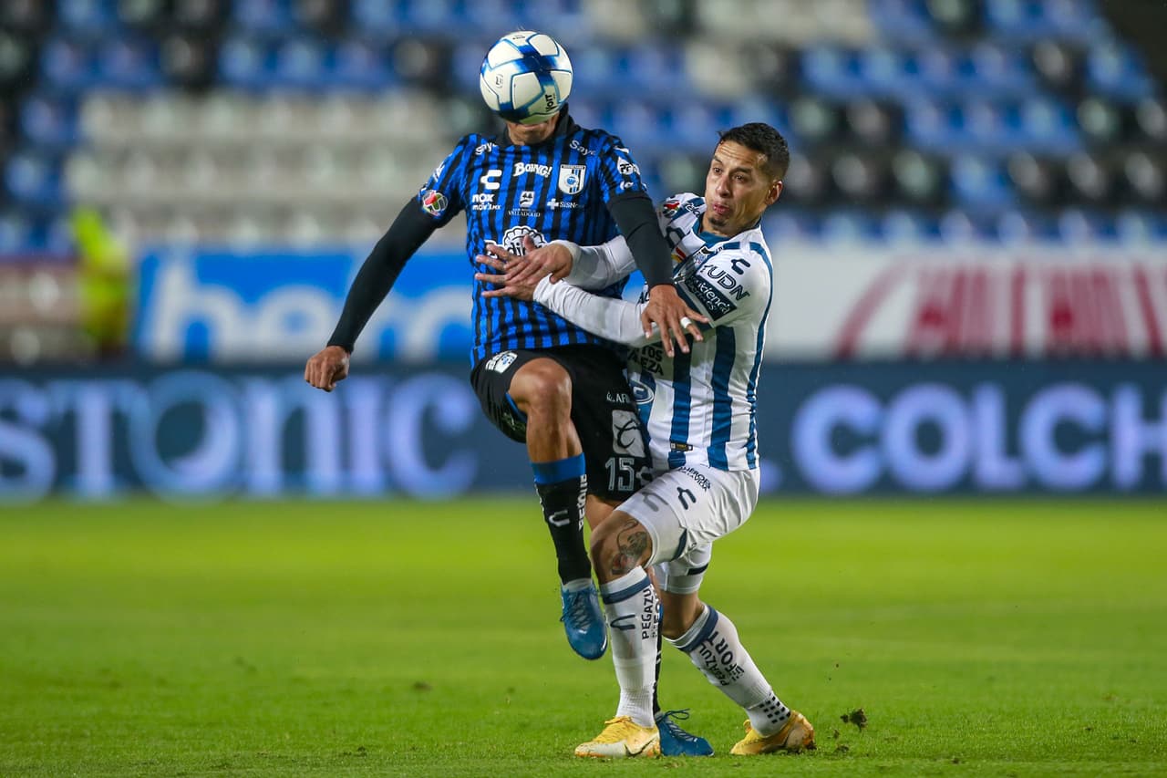Los Tuzos se fueron con ventaja al descanso tras los tantos de Nicolás Ibáñez y Luis Chávez, pero Ángel Sepúlveda rescató el empate para los Gallos; José Angulo había adelantado a los visitantes.