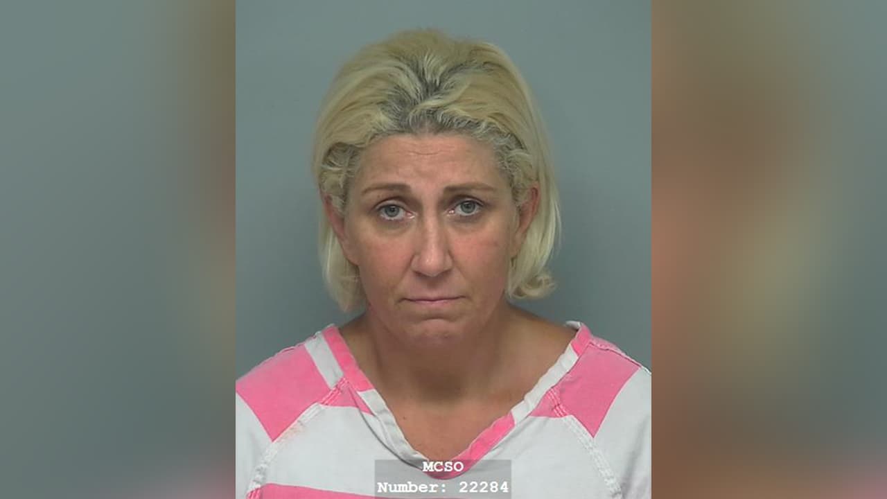 Shawna Renea Doan, enfrenta cargos de agresión con un arma a un familiar.