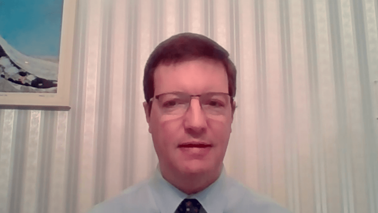 Beuhler además dijo que las mordeduras de serpientes que generan complicaciones son poco comunes. Si alguien ve a una serpiente en su casa, o fue mordido por una de ellas, puede comenzar llamando al North Carolina Poison Control.