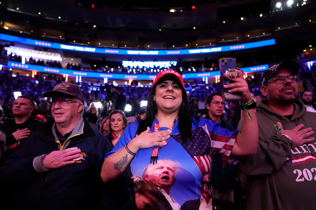 Aliados de Trump insultan a Harris y denigran a los puertorriqueños en evento en el Madison Square Garden
