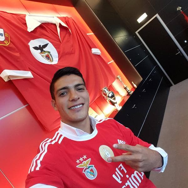 El mexicano Raúl Jiménez es convocado por primera vez por el Benfica