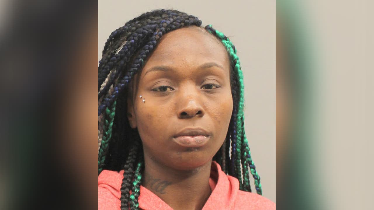 Karrysha Kashae Turner-Oyeniyi, es señalada de falsificación.