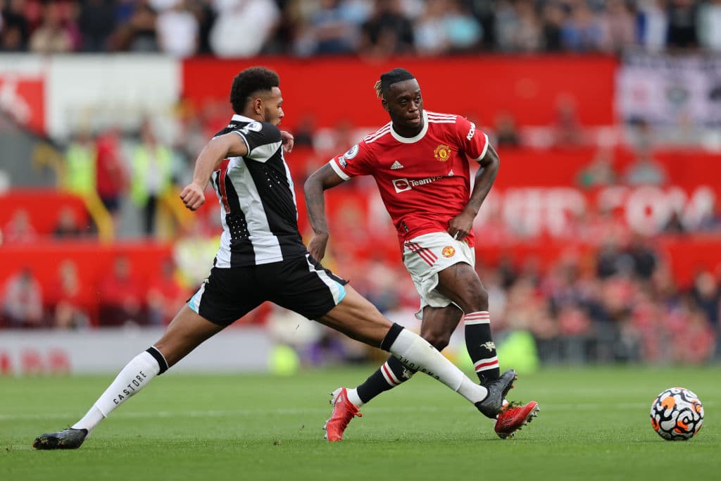 El astro portugués volvió a vestir los colores del equipo que lo vio crecer y con un doblete, CR7 ayuda al Manchester United a golear 4-1 al Newcastle United.