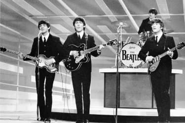 'The Beatles' regresó a las listas de popularidad gracias al tema 'Free as a Bird'.