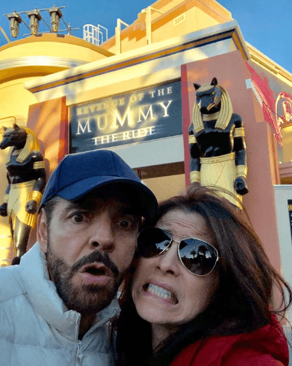 Mientras que, Eugenio publicó esta imagen en sus redes sociales junto al texto: "Muerto de miedo con La Momia! (O sea, me refiero al juego)", escribió. Las risas de sus seguidores no se hicieron esperar.