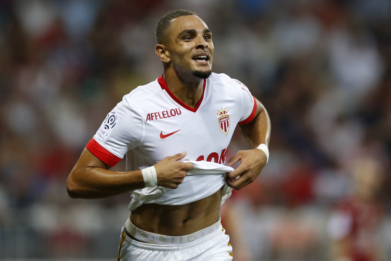 Blanc confirma el fichaje del lateral francés Kurzawa por el PSG
