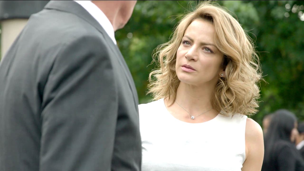 Regina comenzó a sospechar que Florencia no llegó por casualidad a la vida de Emiliano y está decidida a llegar al fondo de la verdad.