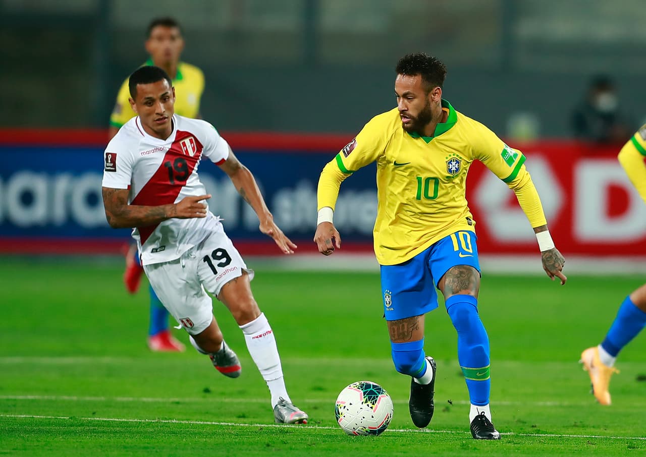 Con un Hat Trick de Neymar, Brasil consigue llevarse los tres puntos frente a Perú con un marcador de 2-4 a favor.