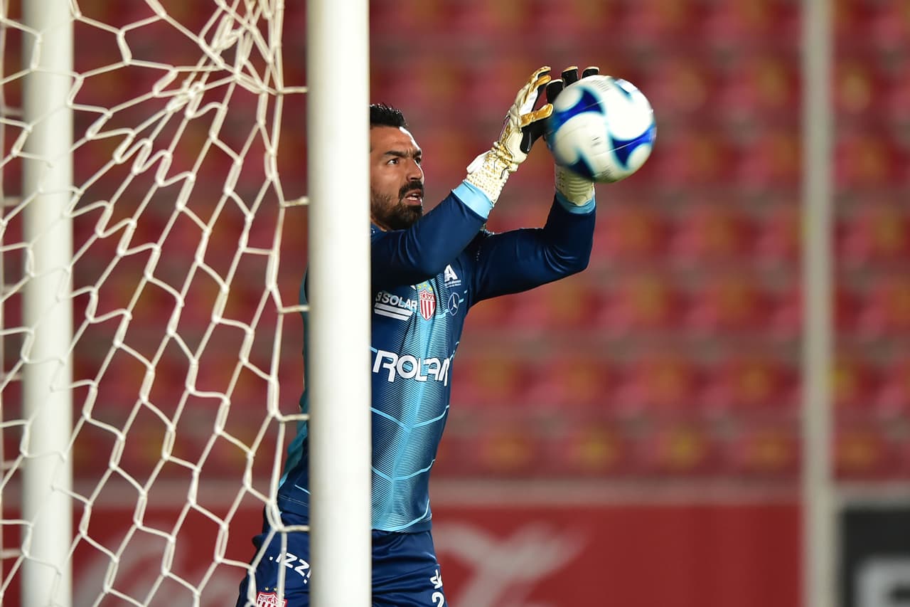 Maximiliano Meza (36’) adelantó a los visitantes y Martín Barragán marcó al 80’ para rescatar el empate. En la siguiente fecha, Rayos visitará Puebla y Rayados recibirá a Xolos.