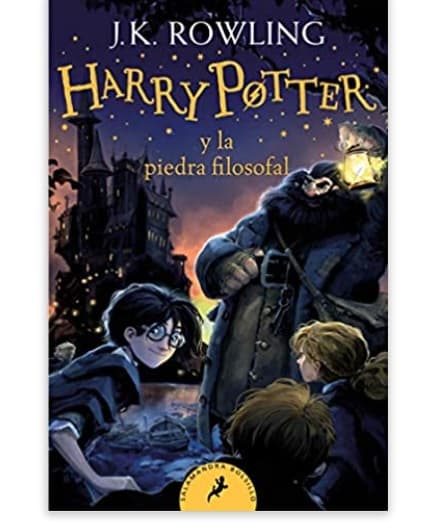 La serie de libros de 'Harry Poter' de J. K. Rowling también ha pasado por momentos de prohibición, en el 2019 también se coló en la lista de los 10 libros más censurados en las bibliotecas de EEUU, por contar historias de magia y brujería, además de compartir hechizos.
<br>