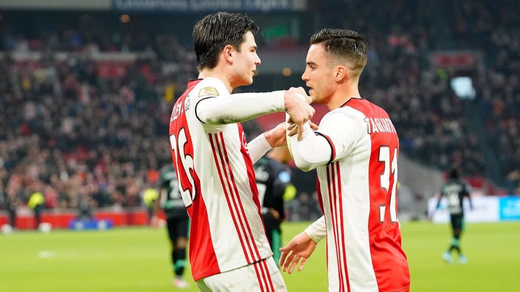 El Ajax simplemente no mostró piedad ante el Den Haag y los goleó con seis goles a uno. El 'Machín' Álvarez no vio minutos en esta goleada.