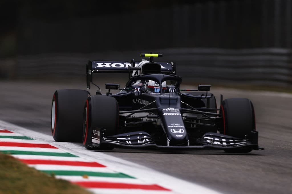 El mexicano Sergio Pérez saldrá desde la novena posición al Sprint del Gran Premio de Italia. El fiinlandés Valtteri Bottas de Mercedes saldrá primero este sábado en la clasificación al esprint al ser el más rápido en la tercera ronda (Q3) de clasificación con un tiempo de un minuto, 19 segundos y 555 milésimas.