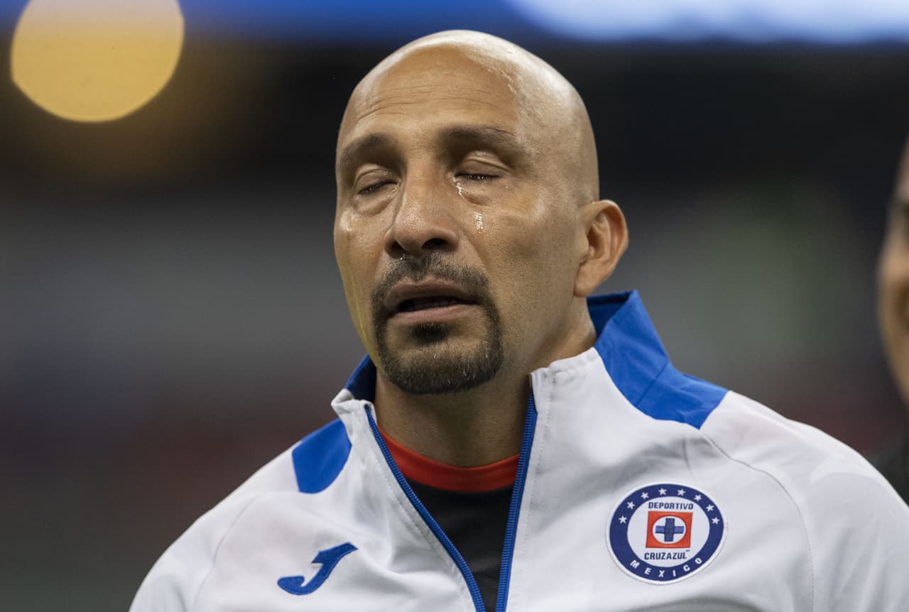 Así fue la última vez del 'Conejo' Pérez en el Azteca. Emotivo homenaje.