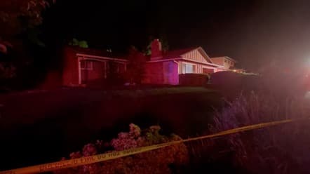 Según los bomberos del Distrito Metropolitano, las llamas consumieron gran parte de la casa, lo que provocó daños severos, principalmente en la parte trasera de la vivienda.
