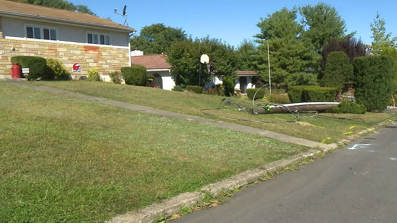 Arlene Salac, portavoz de la oficina de la Región Este de la FAA en Jamaica, Nueva York, dijo en un comunicado que tanto su agencia como la Junta Nacional de Seguridad en el Transporte están investigando. Todas las actualizaciones vendrán de la NTSB, agregó.
<br>