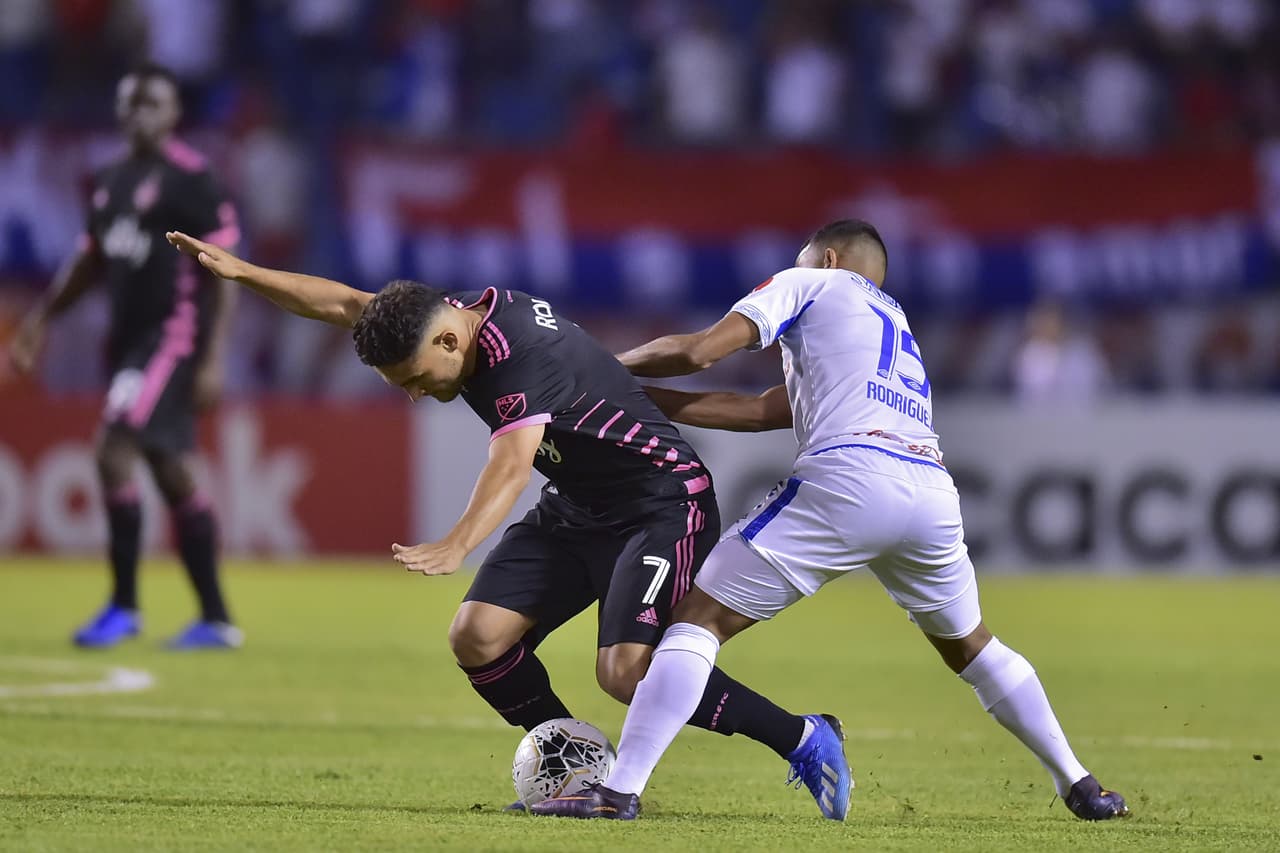 Con esta anotación el equipo hondureño encontró argumentos para lanzarse al frente y arriesgar más.