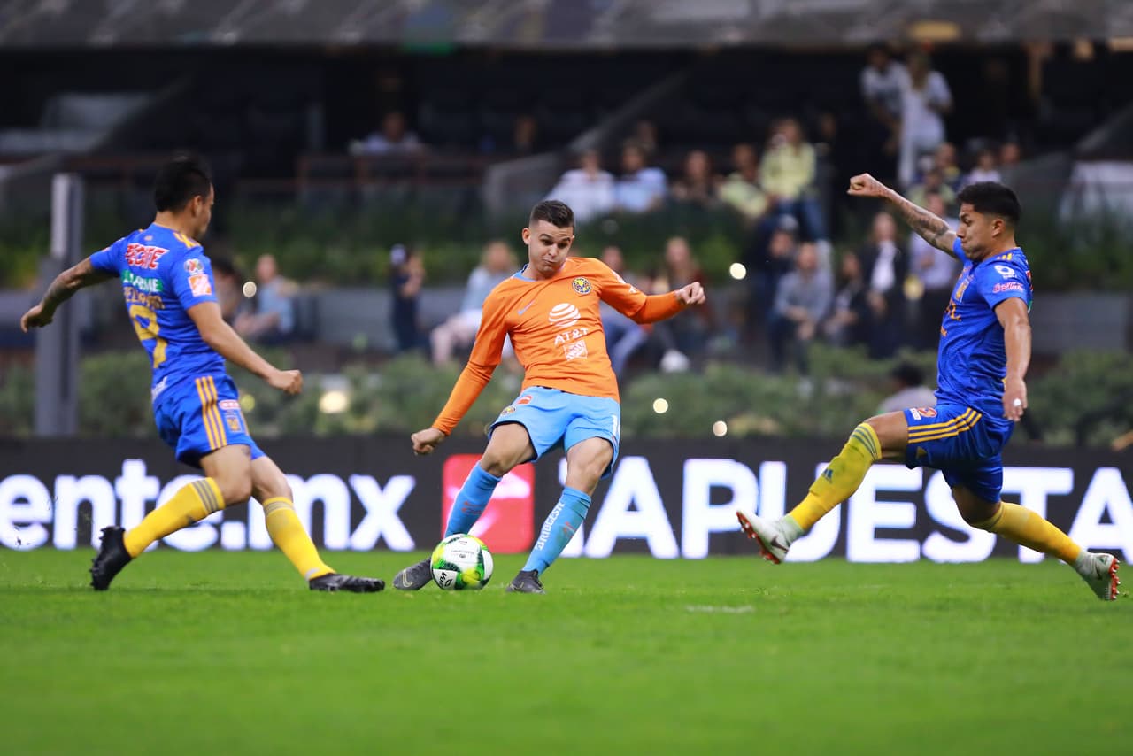 A dos minutos del final (88'), el colombiano Nicolás Benedetti (centro) definió para el 3-0 con el que el campeón vigente de la
<a href="https://www.univision.com/deportes/futbol/liga-mx/*">Liga MX</a> selló su victoria.