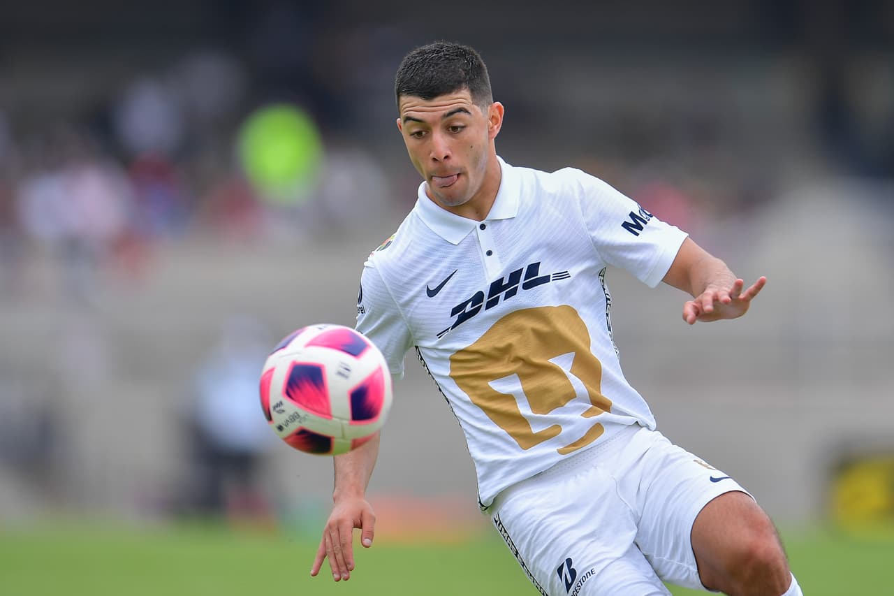 Pumas se impone ante Xolos de Tijuana en Ciudad Universitaria 3-1 durante la fecha 15 del Apertura en la Liga MX. Arturo Ortiz, Juan Ignacio Dinenno y Fabio Álvarez le dieron la victoria a los de casa contra el único tanto por parte de Vladimir Loroña (65') del Grita México 2021.