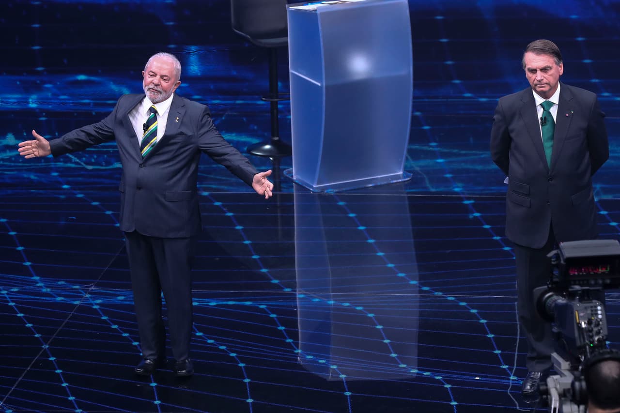 Lula reconoce que hubo corrupción en Petrobras en debate con Bolsonaro