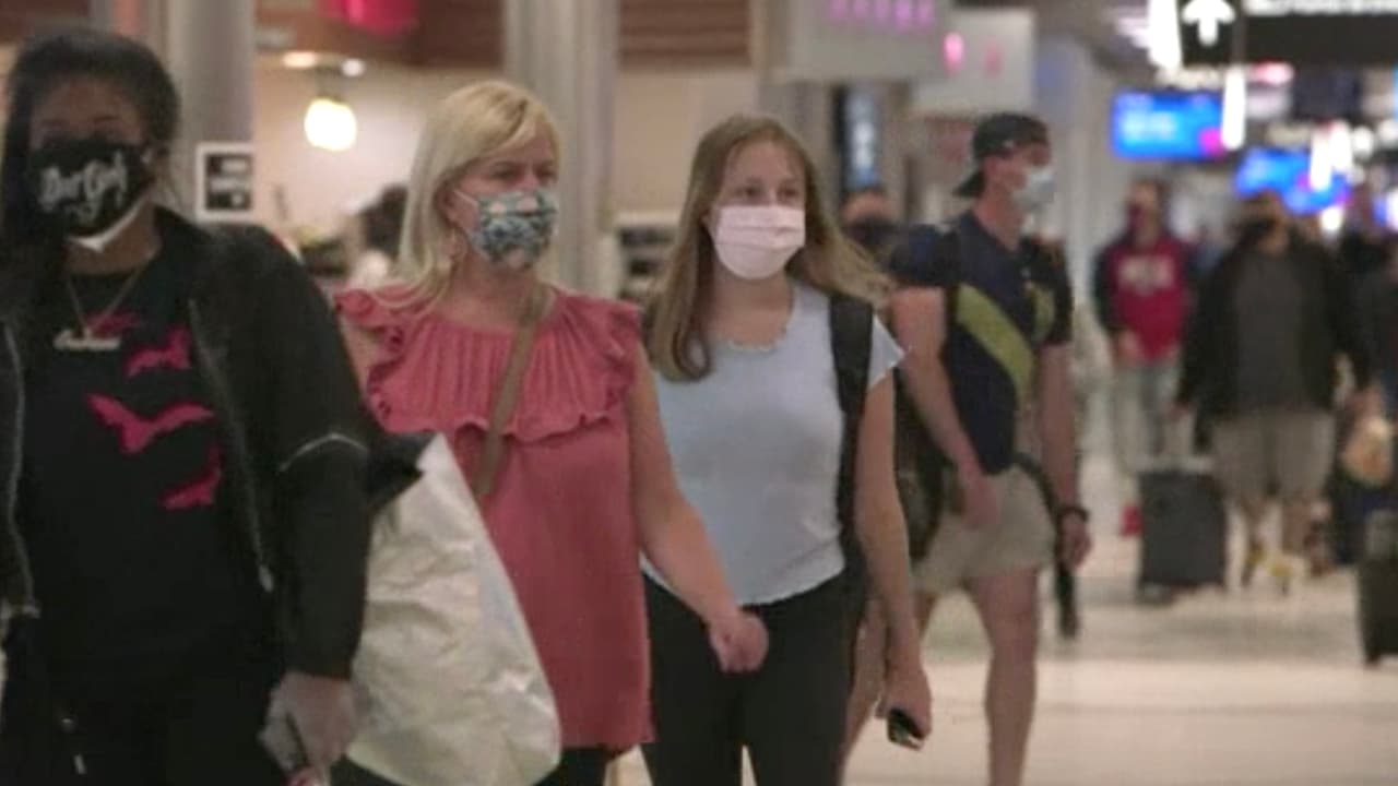 También ocasiona un poco de catarro y fiebre no muy alta.