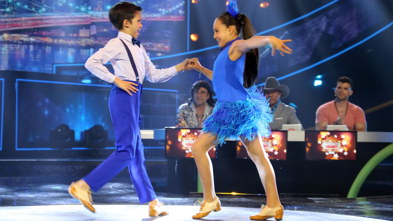 A pesar de tener un dolor en la rodilla Patricio recibió el apoyo de Andrea y se la jugaron toda en la pista de baile.