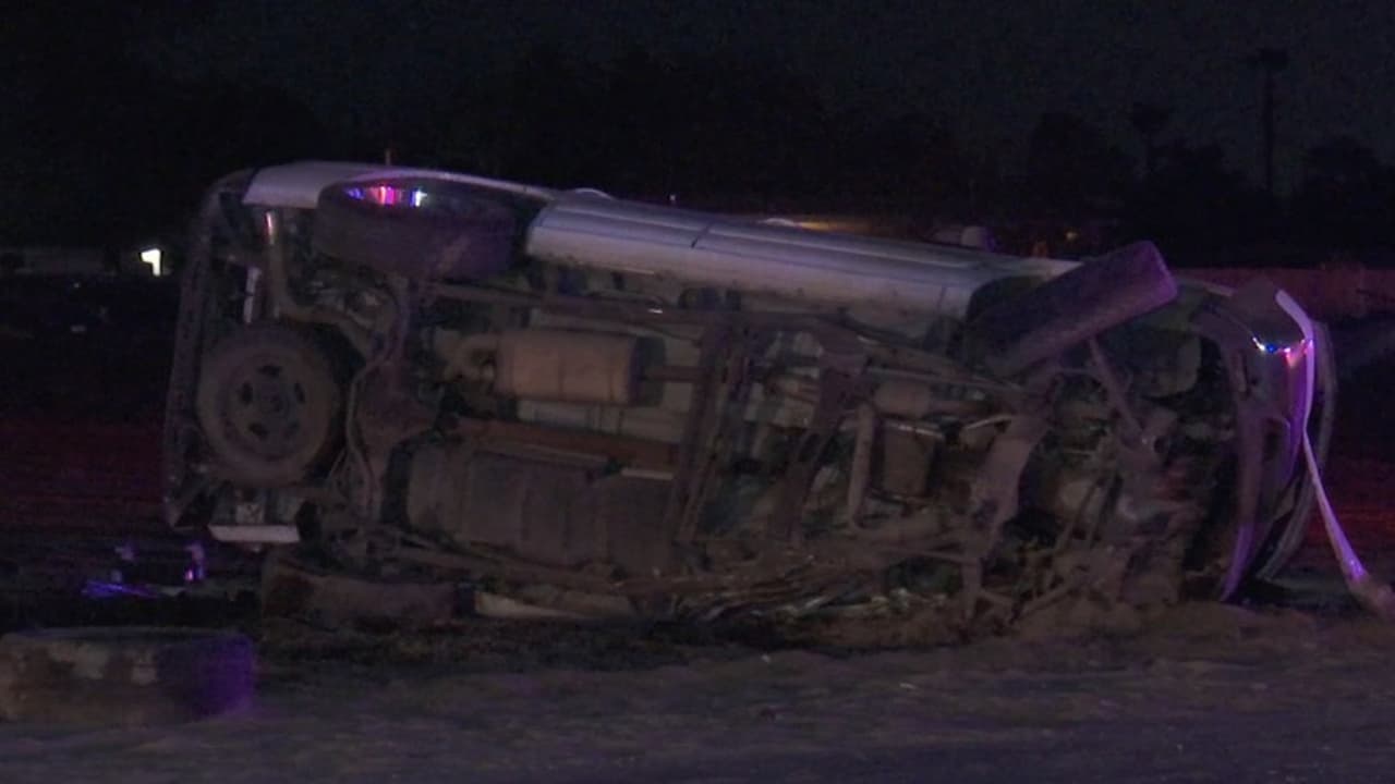 Una estudiante de 17 años muere en un accidente en el que un conductor DUI se pasó el alto a exceso de velocidad