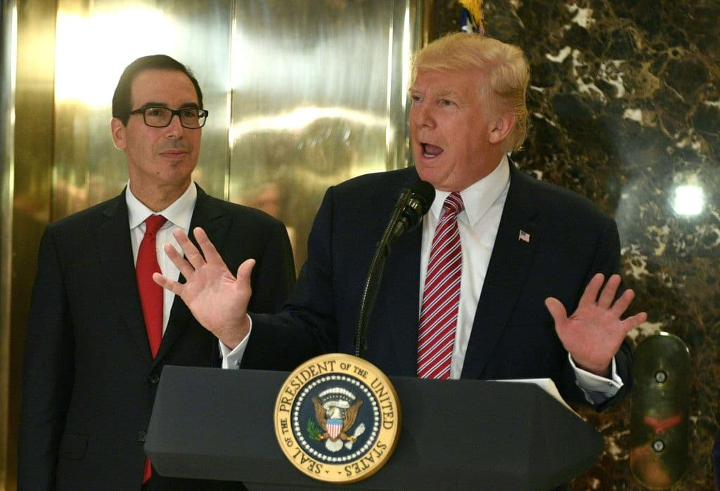 Interactivo: Navega por las respuestas de la rueda de prensa de Trump por la que fue duramente reprochado