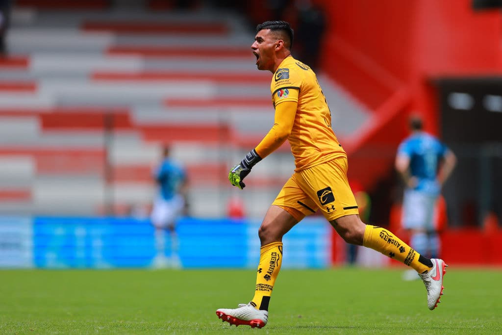 Con goles de Kevin Castañeda y Valber Huerta, el Toluca logró un victoria importante en casa por 2-1 ante el Puebla, que descontó con un gol de Israel Reyes.