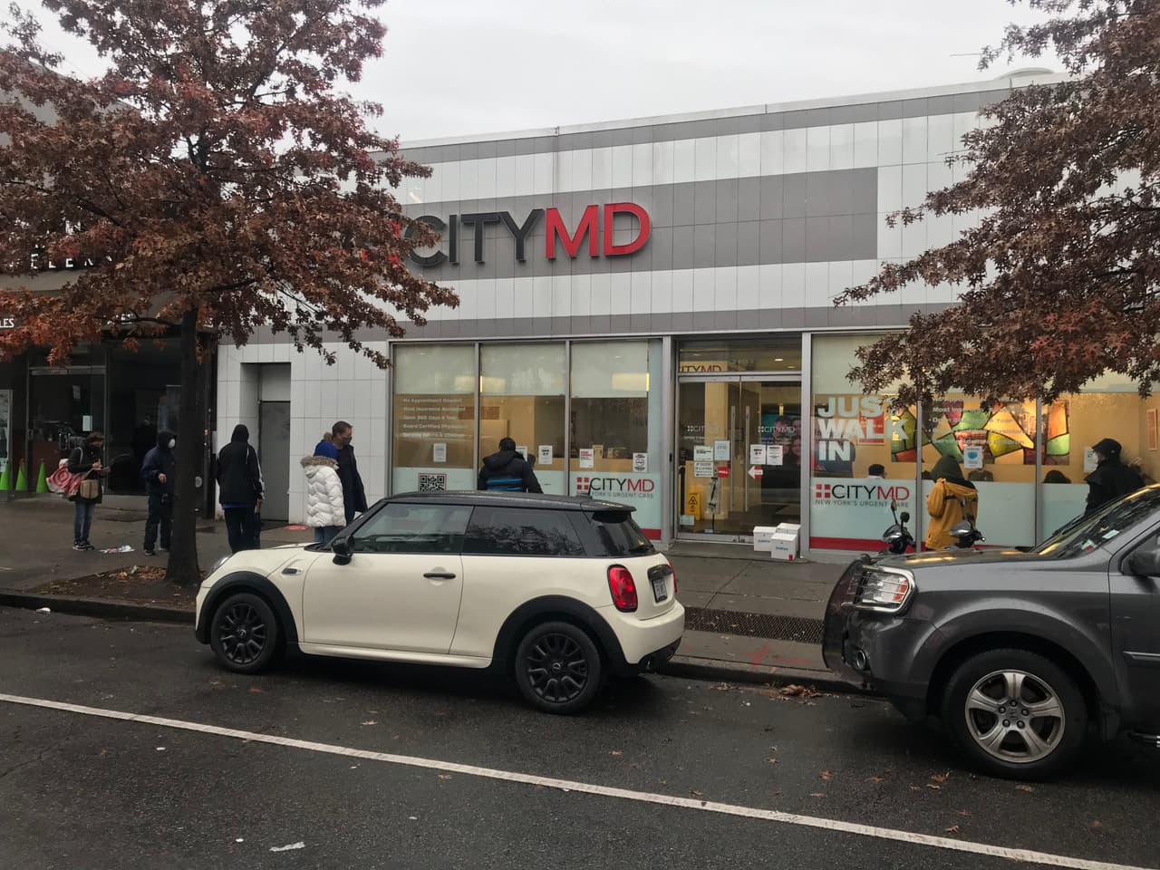 En caso de que no se realicen las pruebas, los viajeros deberán permanecer en cuarentena durante cuatro días, período en el que deben hacerse la prueba, hasta que se confirme su resultado negativo.