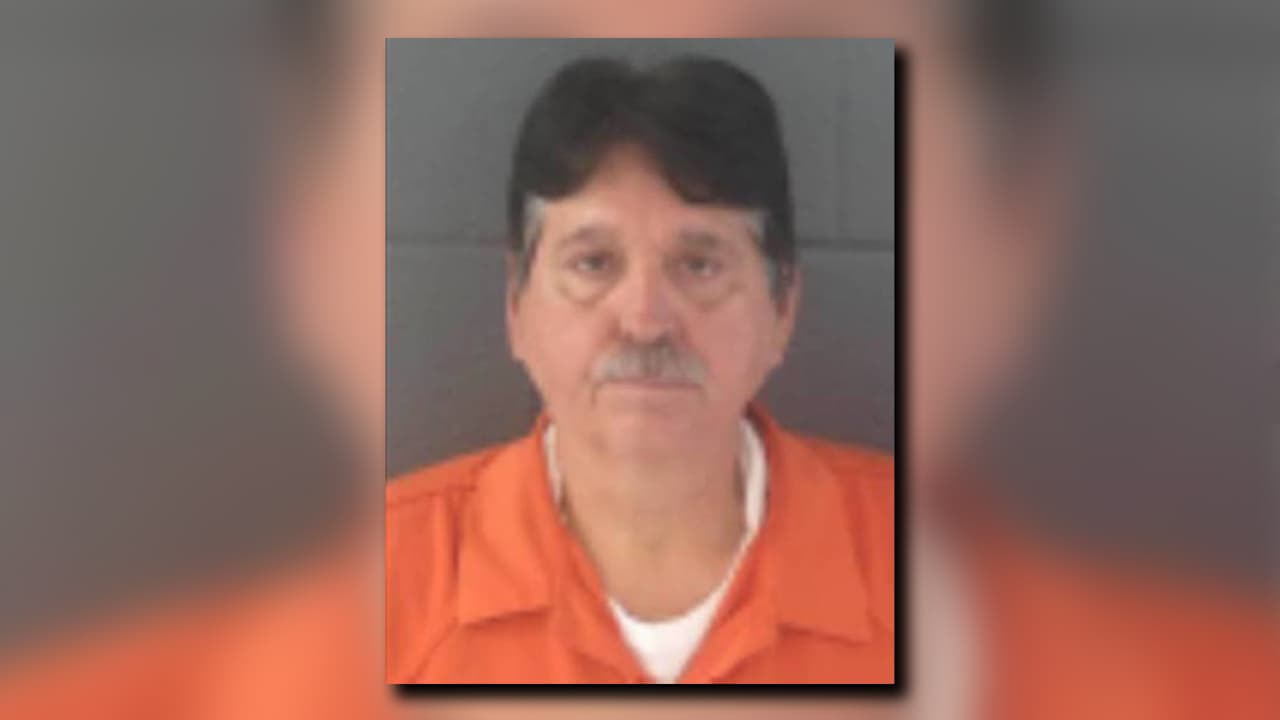 David Hawkins Sr., de 57 años, un mecánico industrial de Social Circle.
<br>