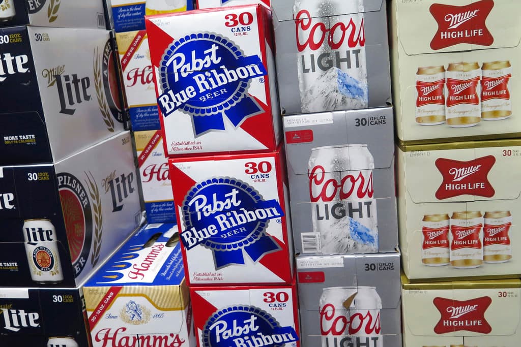 Roban camión con 40,000 libras de cerveza Pabst en California: la policía investiga el robo con un valor de $70,000