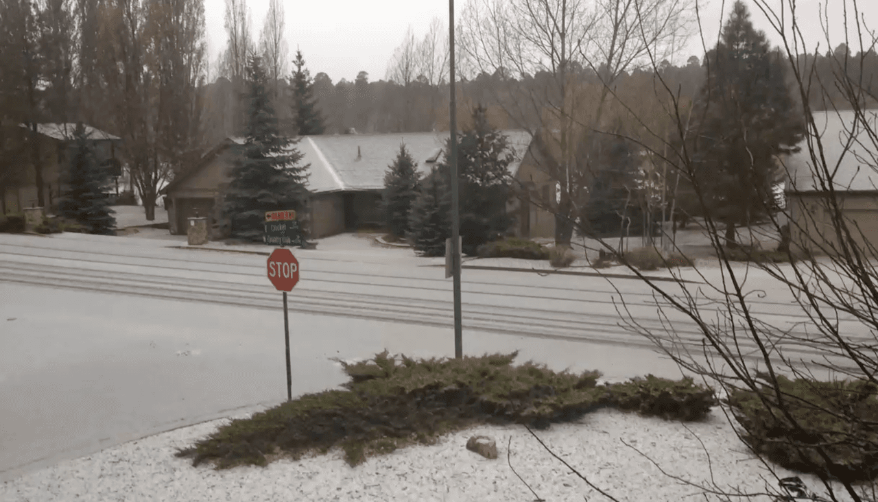 Residentes de Flagstaff viven los efectos de las tormentas que se han registrado en la zona.
<br>