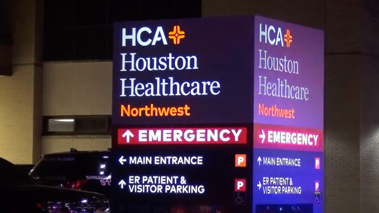 El oficial Almendarez fue trasladado a un hospital en condición crítica y más tarde fue declarado muerto. “Fue un gran líder, su familia está destrozada, le pedimos al público que oren por el oficial y por su familia”, agregó González.