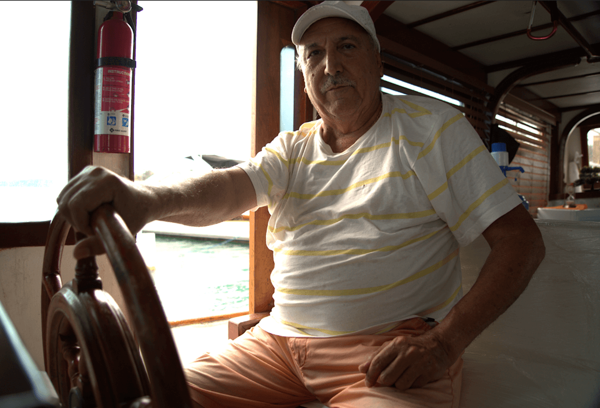 El inspector naval Gilberto Medina.
<br>