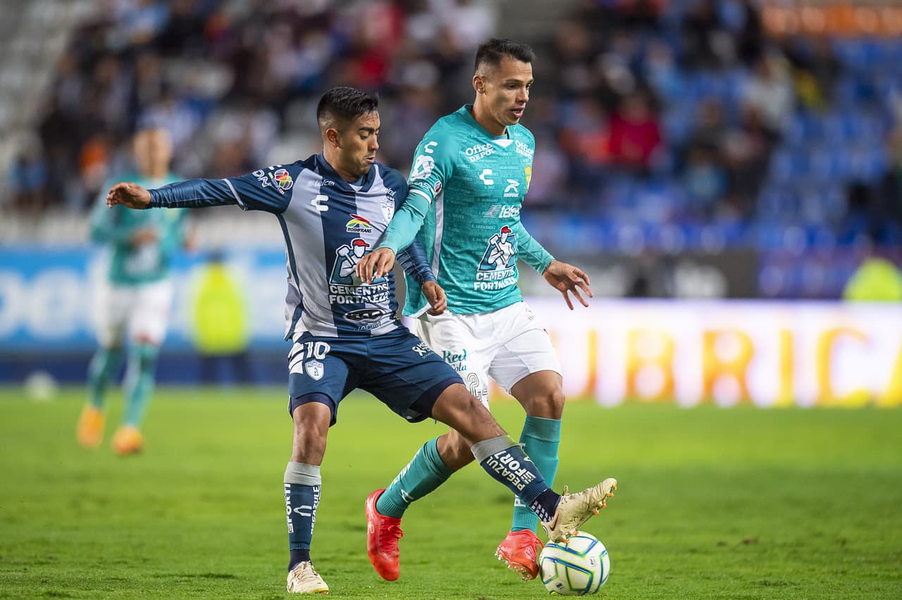 Con gol de último minuto el Pachuca derrotó al León en un encuentro que representó el debut de la 'Chofis' López con los Tuzos.