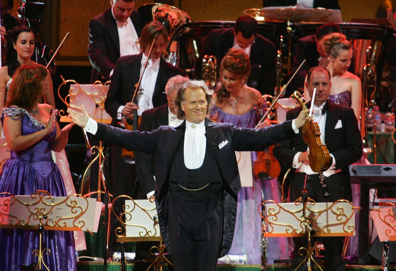 El número siete en la lista es André Rieu.