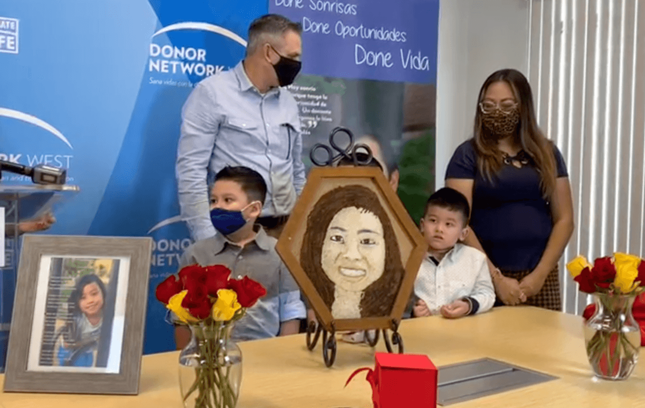 En el acto de homenaje y reconocimiento de este miércoles resaltaron la importancia de este gesto, ya que sólo Francine pudo salvar 4 vidas y ayudar en la superrvivencia de otras 75.