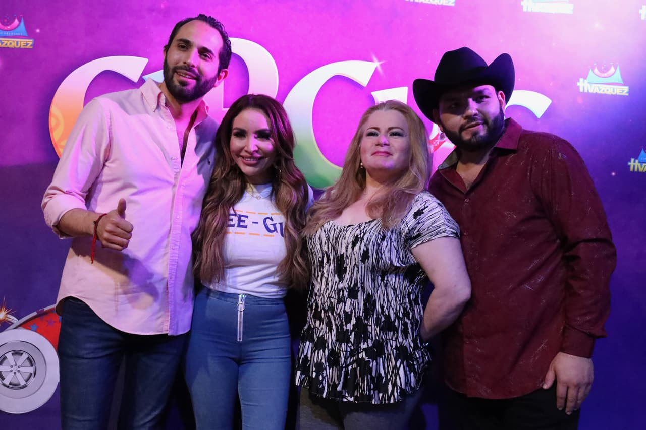 Ya que estaban felices de poder conocer a sus radioescuchas de San Antonio.