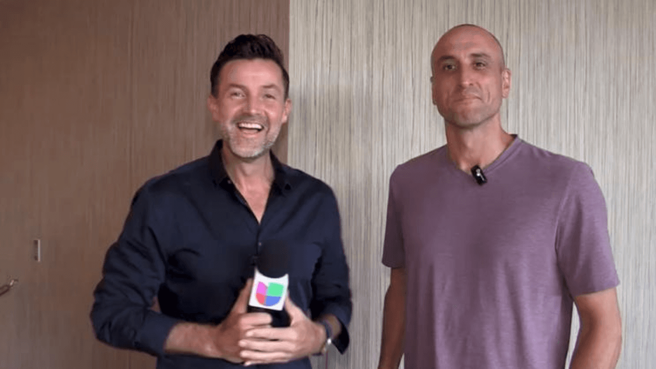 Manu Ginóbili, consagrado en la clase de 2022 y exjugador de los Spurs, dice que es un honor visitar de nuevo el Salón de la Fama.