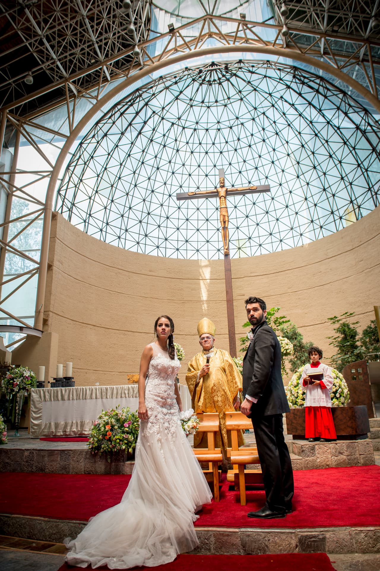 Antes de decir "Sí, acepto", todos escucharon un escandaloso ruido.