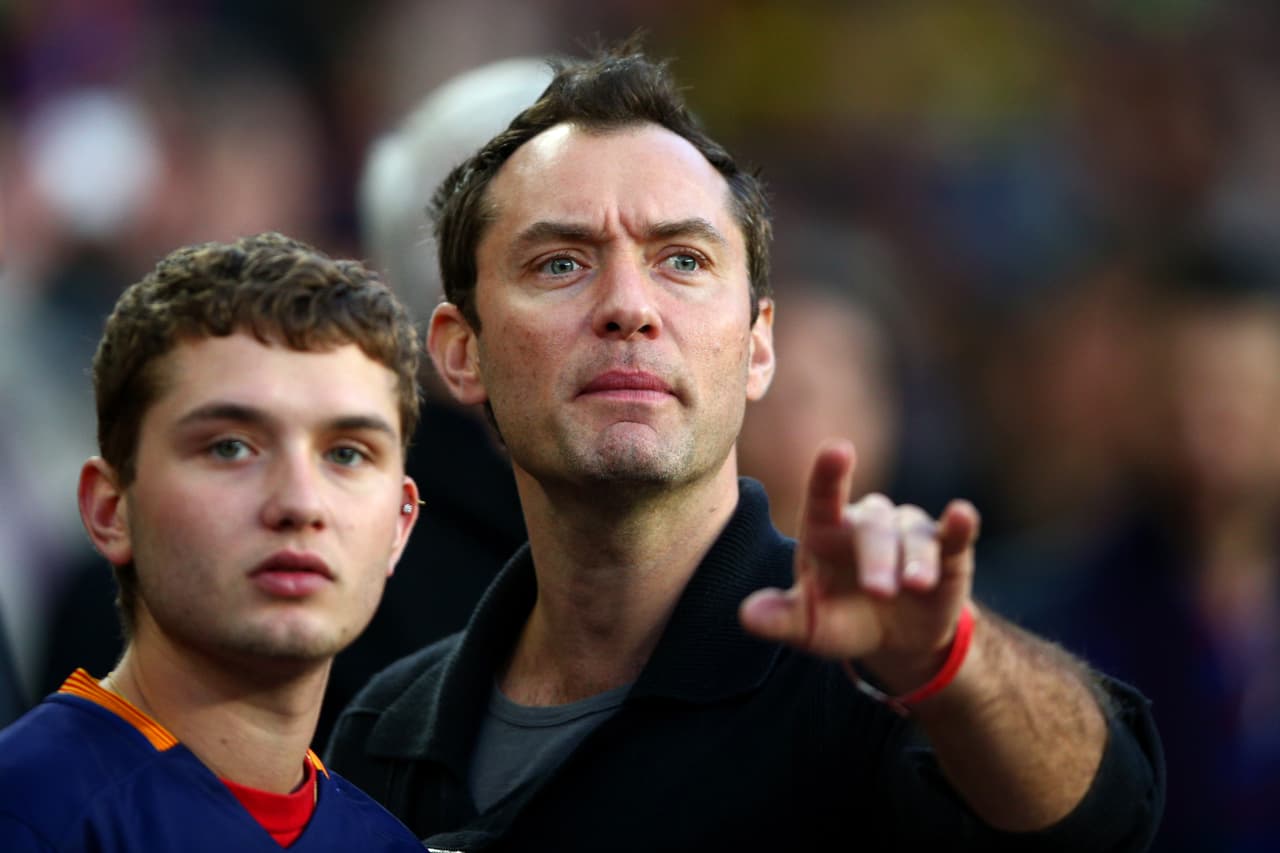Jude Law y su hijo Raff Law