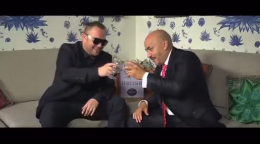 El 'Toro del Corrido' colabora en este reggaeton junto a Louis James inspirado en Kate del Castillo.