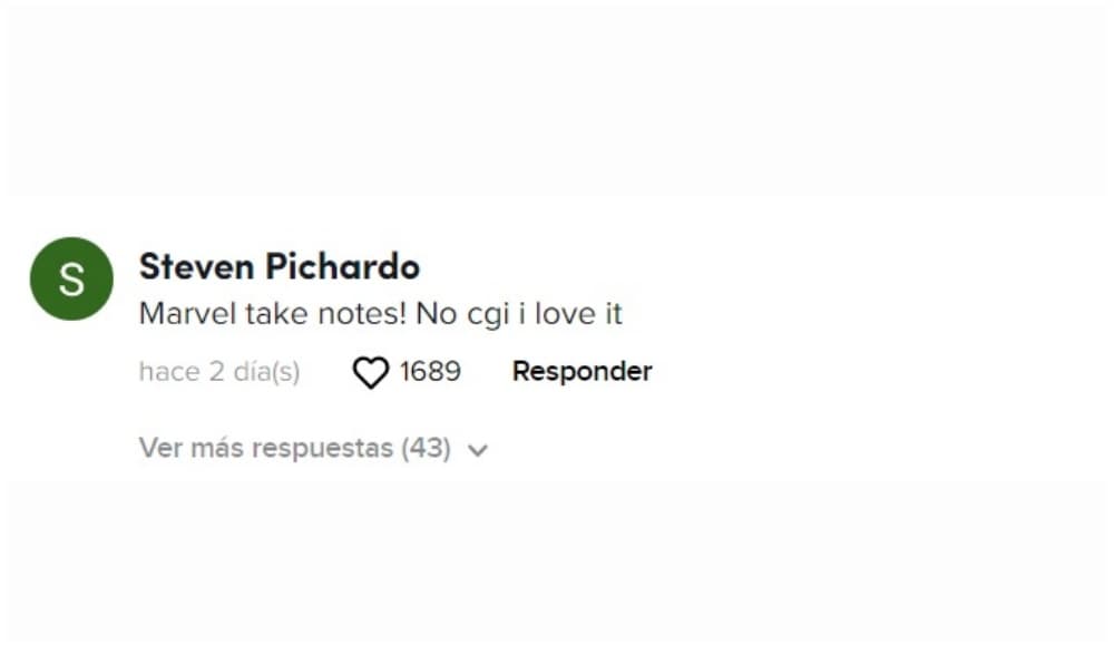 Fans opinan del traje de Depredador