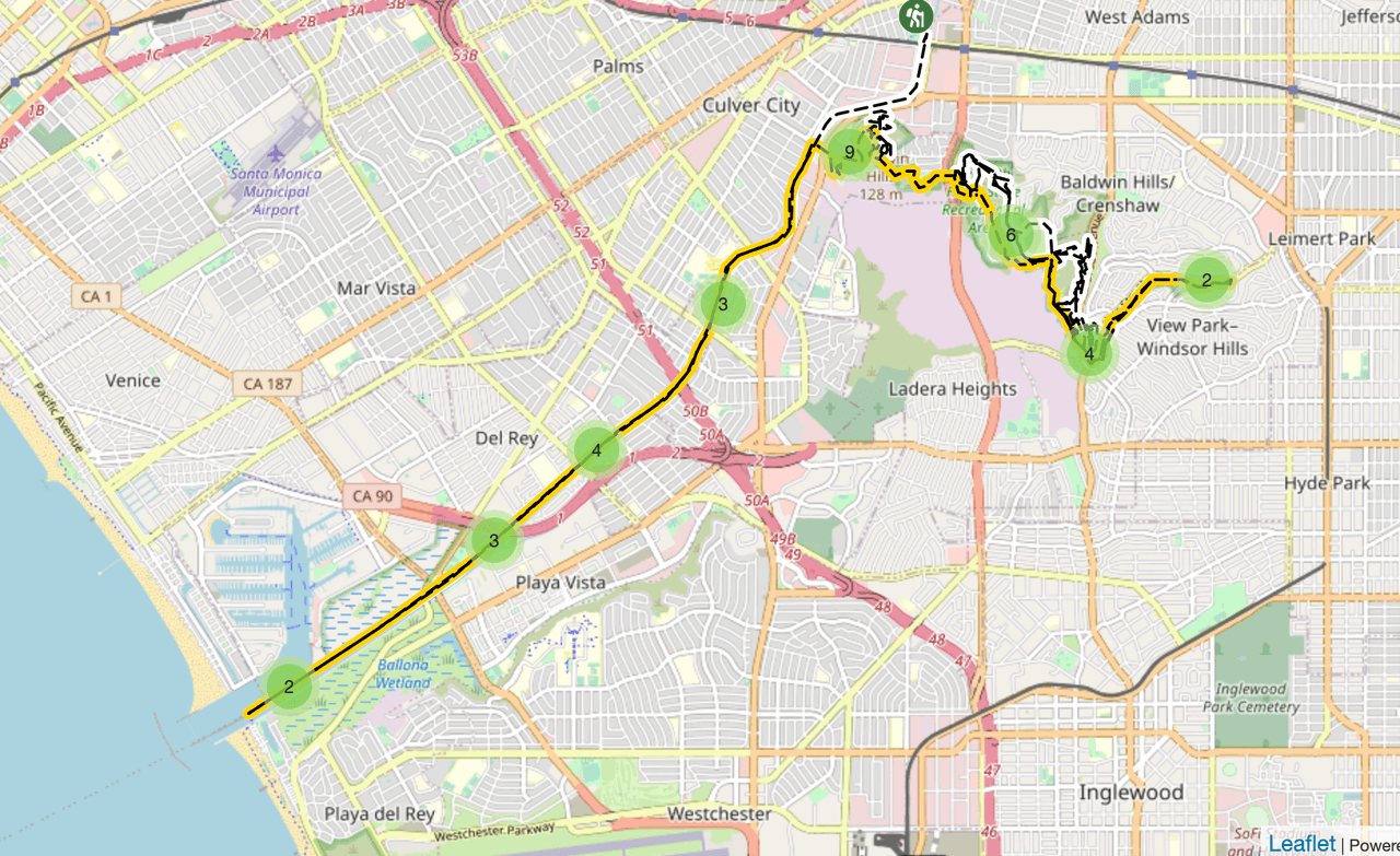 El sendero regional Park to Playa es un camino de 13 millas que conecta una red de senderos, parques y espacios abiertos desde Baldwin Hills hasta Playa del Rey.