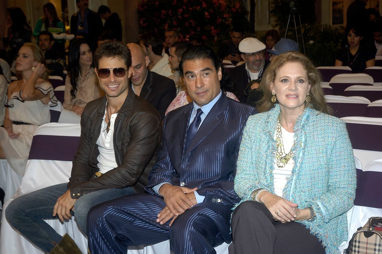 Gracias a esta producción se ganó un gran éxito en su carrera. En esa ocasión la vimos como Victoria Balvanera al lado de Eduardo Yáñez. A los dos les fue fácil trabajar juntos, pues ya se conocían de producciones anteriores.