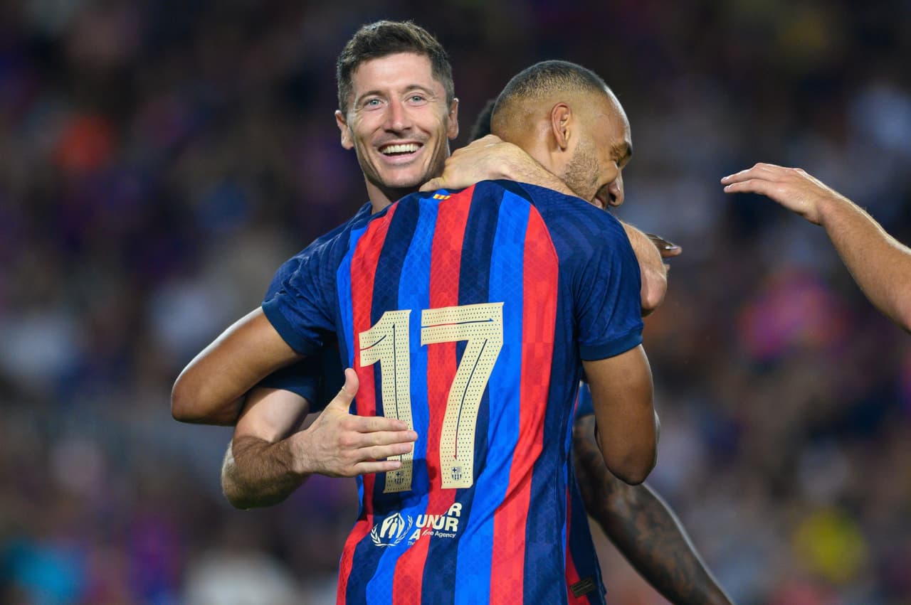 Los goles del Barcelona fueron de Lewandowski, Demebélé y Pedri con un doblete en la primera mitad.