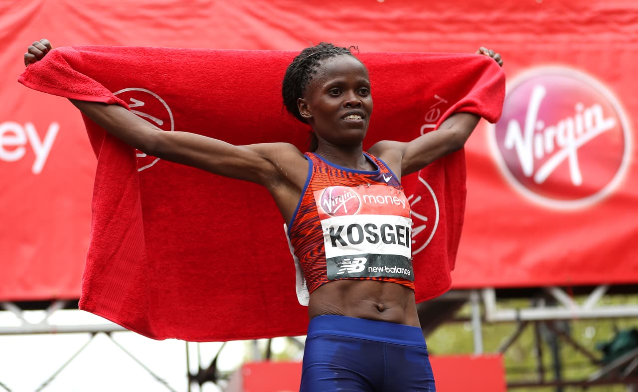 La keniana Brigid Kosgei bate el récord mundial de Maratón